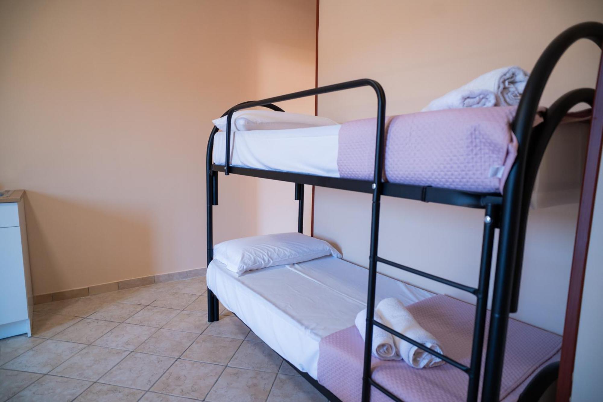 Capodichino Apartment 127-11 Napoli Bagian luar foto