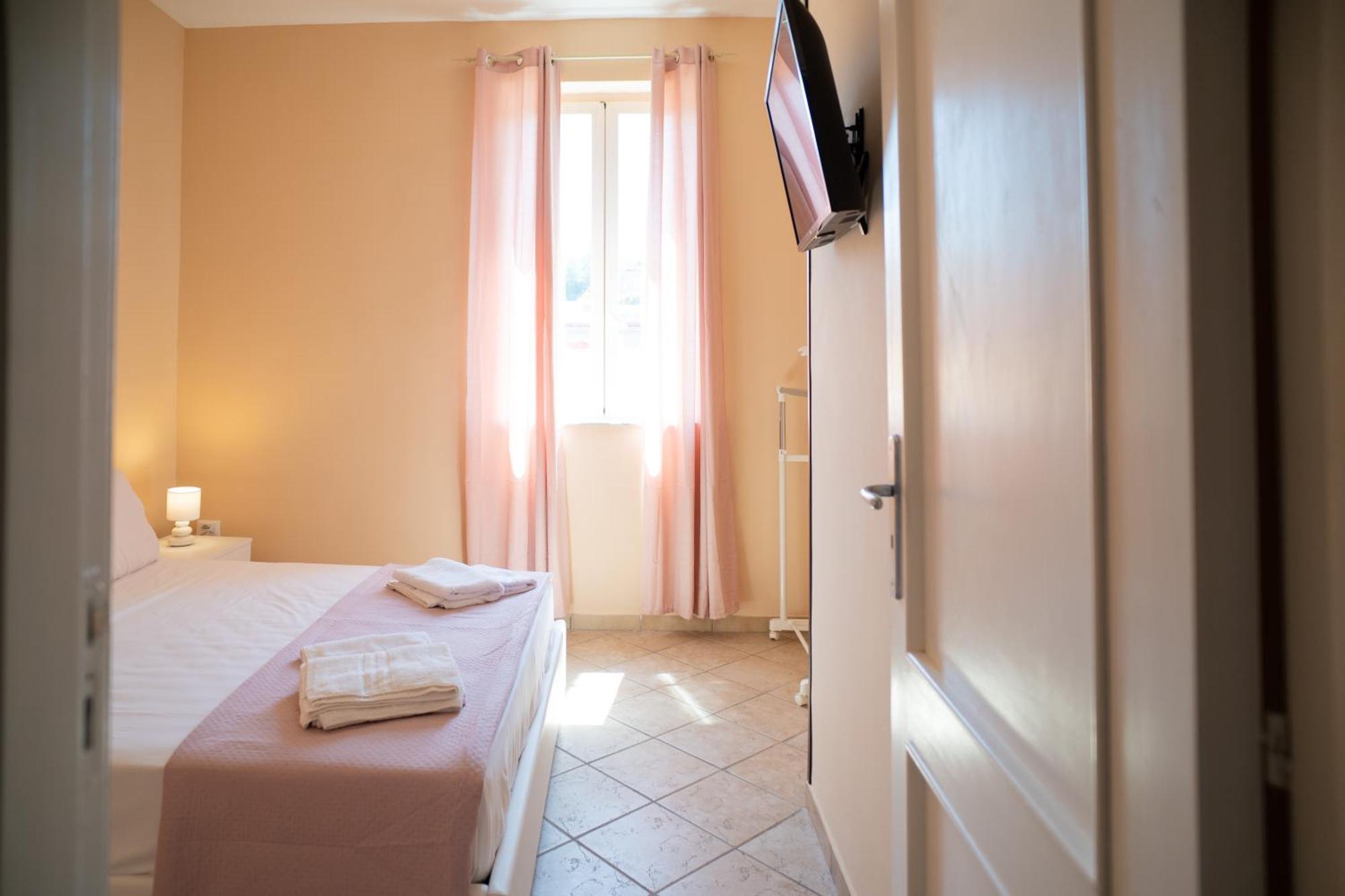 Capodichino Apartment 127-11 Napoli Bagian luar foto