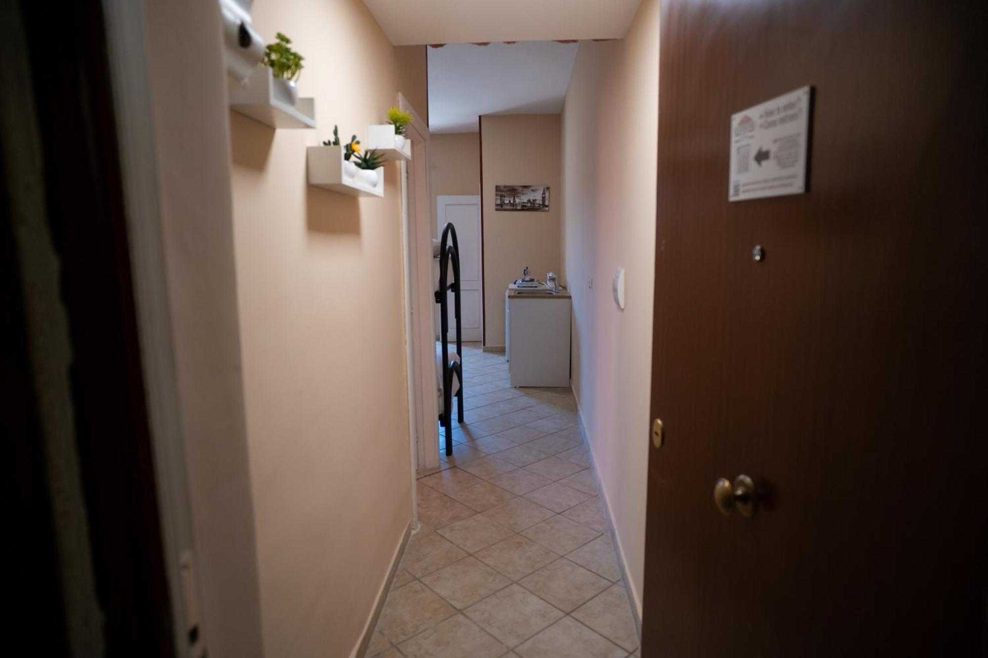 Capodichino Apartment 127-11 Napoli Bagian luar foto