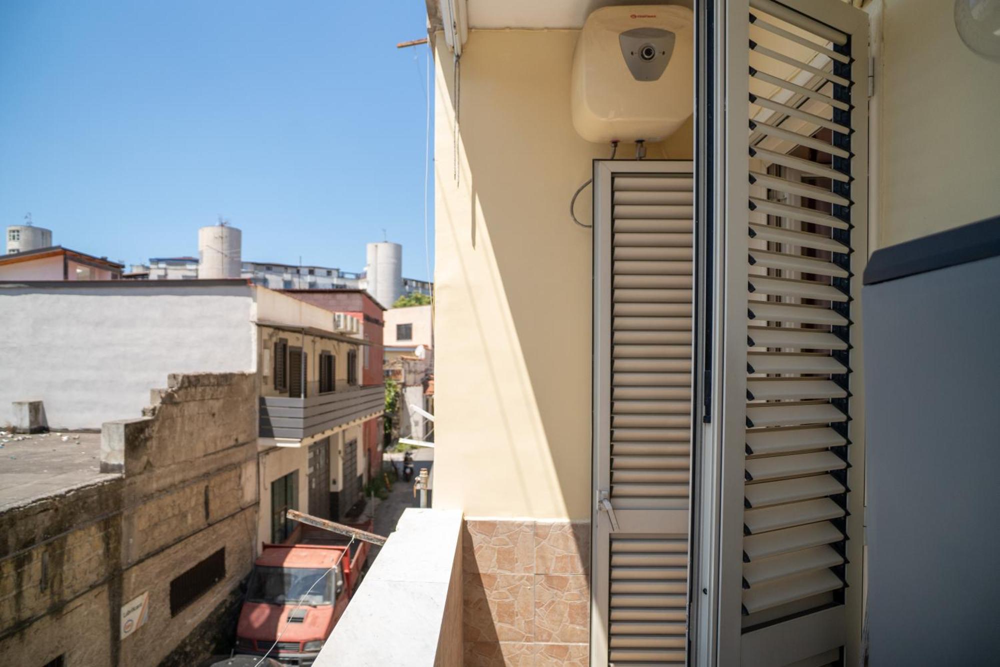 Capodichino Apartment 127-11 Napoli Bagian luar foto